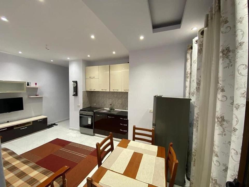 E&B Cosy Apartment Tirana Exterior foto