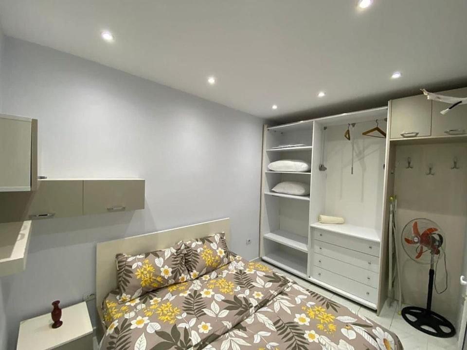 E&B Cosy Apartment Tirana Exterior foto